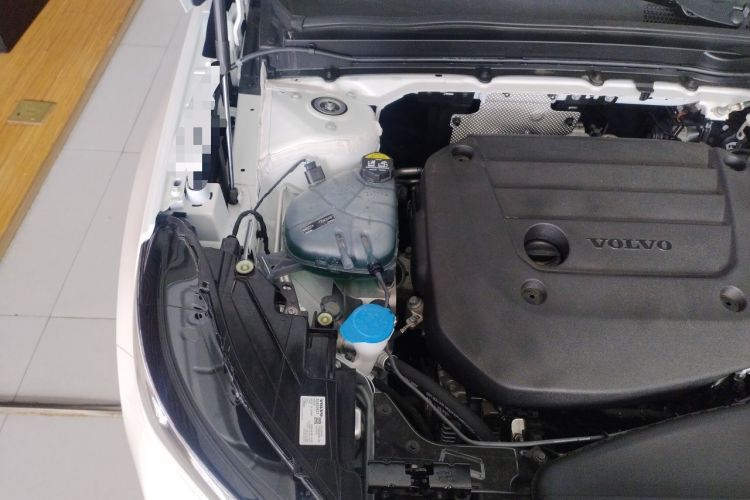 Used Volvo XC40 2026 B3 Zhiyuan Luxury Edition Engine Bay Right