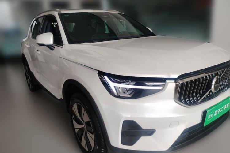 Used Volvo XC40 2026 B3 Zhiyuan Luxury Edition Front Right 45 Deg
