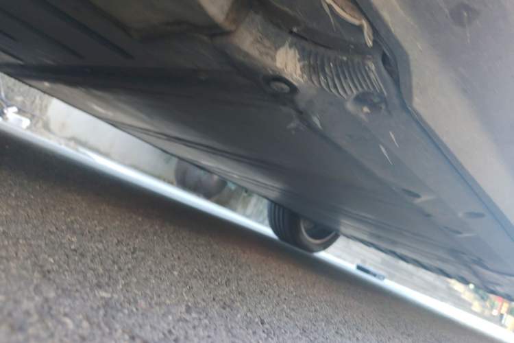 Used Volvo XC40 New Energy 2021 P8 Pure Electric All-Wheel Drive Smart Luxury Sport Edition Chassis Front Left