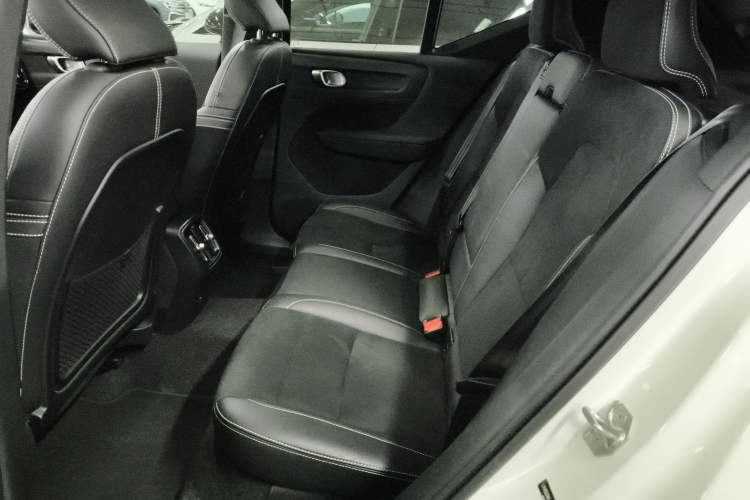 Used Volvo XC40 New Energy 2021 P8 Pure Electric All-Wheel Drive Smart Luxury Sport Edition Left Rear Seat