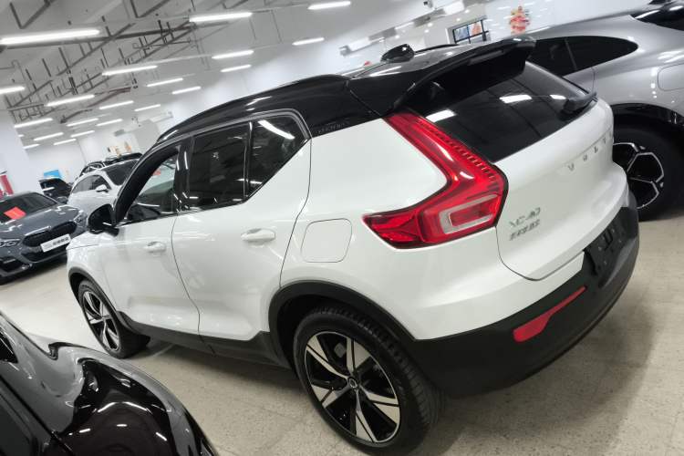 Used Volvo XC40 New Energy 2021 P8 Pure Electric All-Wheel Drive Smart Luxury Sport Edition Left Side
