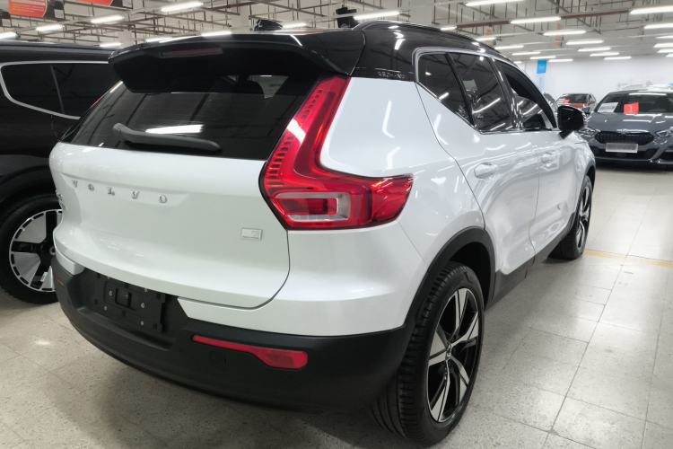 Used Volvo XC40 New Energy 2021 P8 Pure Electric All-Wheel Drive Smart Luxury Sport Edition Rear Right 45 Deg