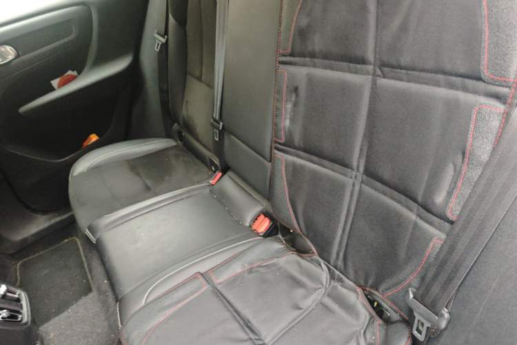 Used Volvo XC40 New Energy 2021 P8 Pure Electric All-Wheel Drive Smart Luxury Sport Edition Left Rear Seat