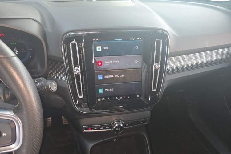Used Volvo XC40 New Energy 2021 P8 Pure Electric All-Wheel Drive Smart Luxury Sport Edition Audio And AC Panel