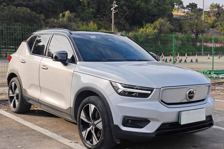 Used Volvo XC40 New Energy 2021 P8 Pure Electric All-Wheel Drive Smart Luxury Sport Edition Exterior 4