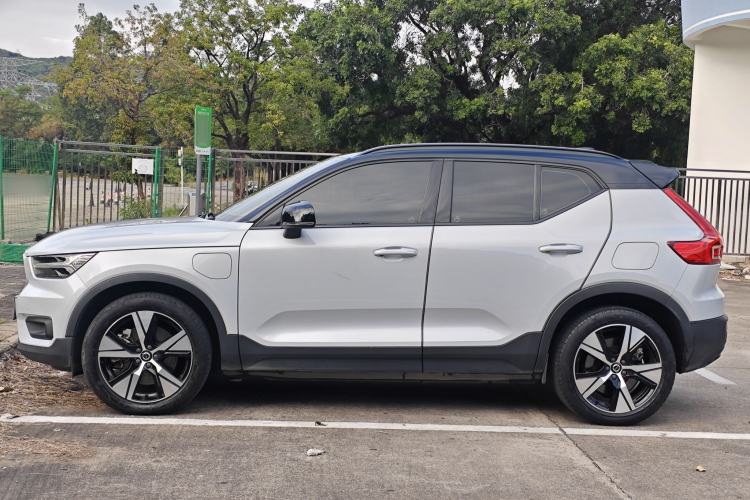 Used Volvo XC40 New Energy 2021 P8 Pure Electric All-Wheel Drive Smart Luxury Sport Edition Exterior 7
