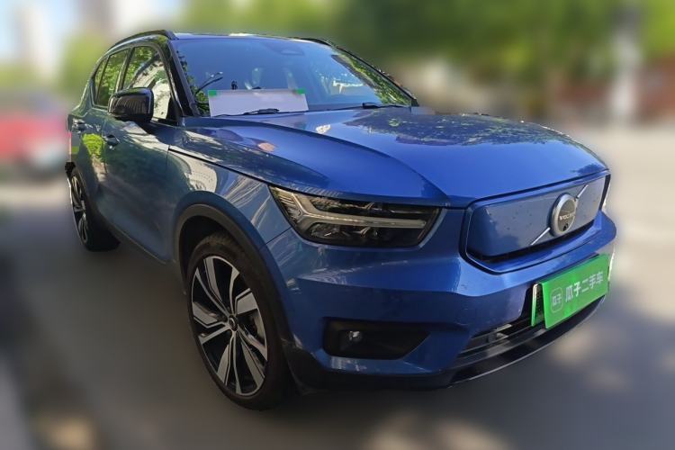 Used Volvo XC40 New Energy 2021 P8 Pure Electric All-Wheel Drive Smart Luxury Sport Edition Front Right 45 Deg