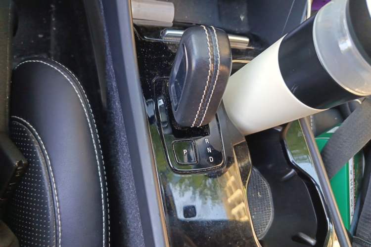 Used Volvo XC40 New Energy 2021 P8 Pure Electric All-Wheel Drive Smart Luxury Sport Edition Gear Lever