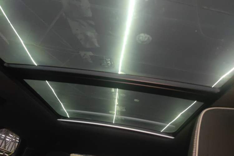 Used Volvo XC40 New Energy 2021 P8 Pure Electric All-Wheel Drive Smart Luxury Sport Edition Headliner