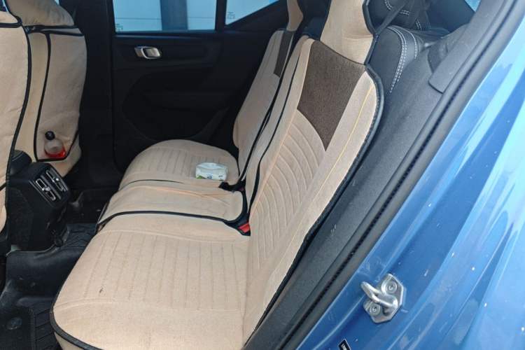 Used Volvo XC40 New Energy 2021 P8 Pure Electric All-Wheel Drive Smart Luxury Sport Edition Interior 4