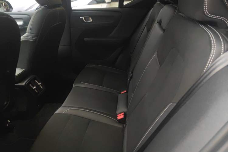Used Volvo XC40 New Energy 2021 P8 Pure Electric All-Wheel Drive Smart Luxury Sport Edition Interior 4