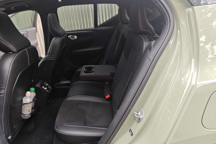 Used Volvo XC40 New Energy 2021 P8 Pure Electric All-Wheel Drive Smart Luxury Sport Edition Left Rear Seat