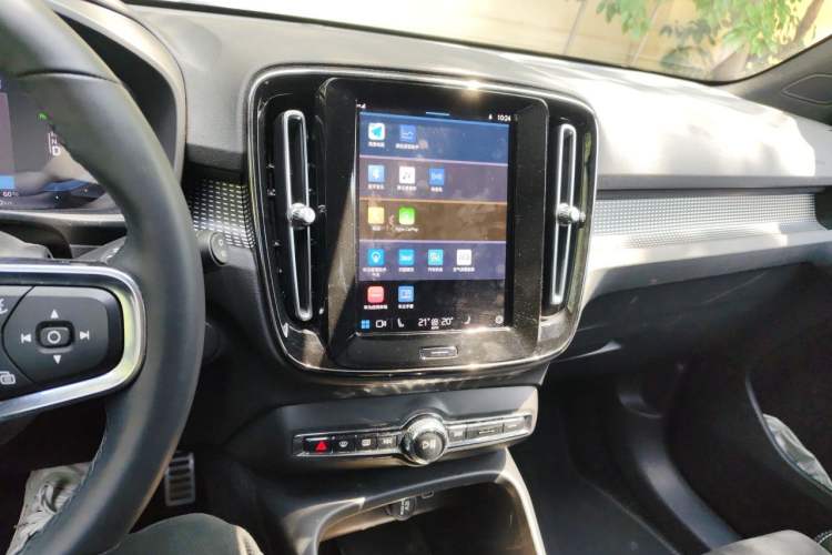 Used Volvo XC40 New Energy 2021 P8 Pure Electric All-Wheel Drive Smart Luxury Sport Edition Audio And AC Panel