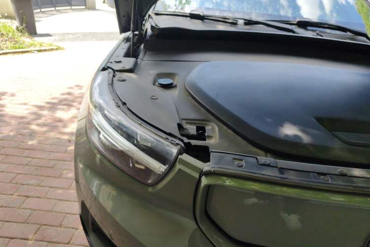 Used Volvo XC40 New Energy 2021 P8 Pure Electric All-Wheel Drive Smart Luxury Sport Edition Engine Bay Right