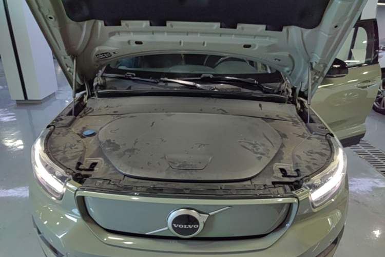 Used Volvo XC40 New Energy 2021 P8 Pure Electric All-Wheel Drive Smart Luxury Sport Edition Engine Bay