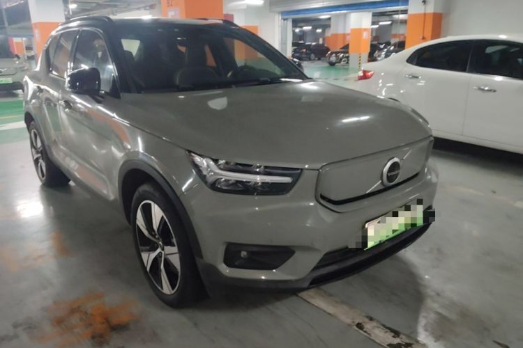 Used Volvo XC40 New Energy 2021 P8 Pure Electric All-Wheel Drive Smart Luxury Sport Edition Front Right 45 Deg