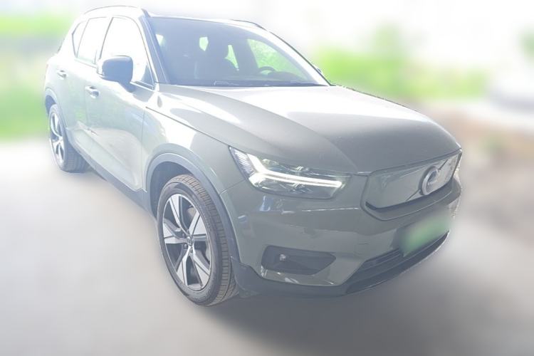 Used Volvo XC40 New Energy 2021 P8 Pure Electric All-Wheel Drive Smart Luxury Sport Edition Front Right 45 Deg