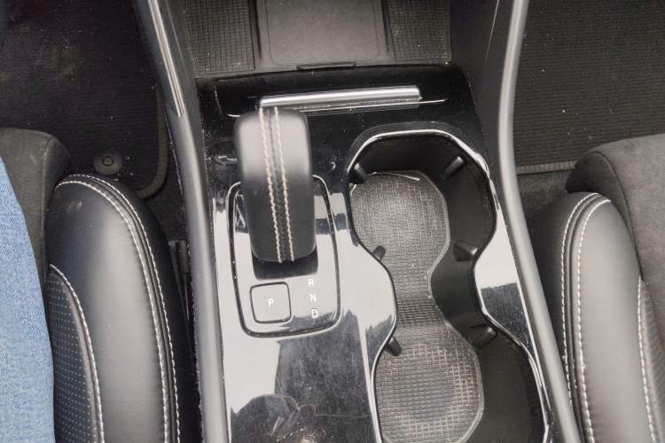 Used Volvo XC40 New Energy 2021 P8 Pure Electric All-Wheel Drive Smart Luxury Sport Edition Gear Lever