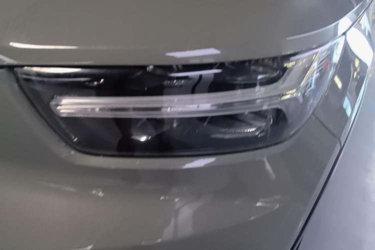 Used Volvo XC40 New Energy 2021 P8 Pure Electric All-Wheel Drive Smart Luxury Sport Edition Left Front Headlight