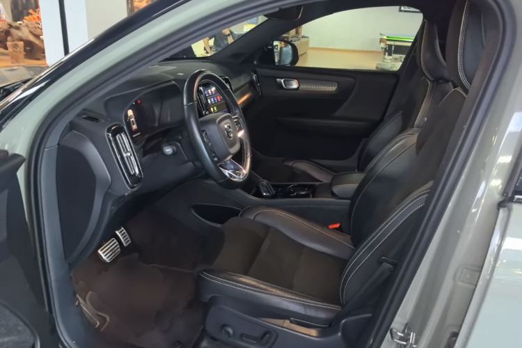 Used Volvo XC40 New Energy 2021 P8 Pure Electric All-Wheel Drive Smart Luxury Sport Edition Left Front Seat
