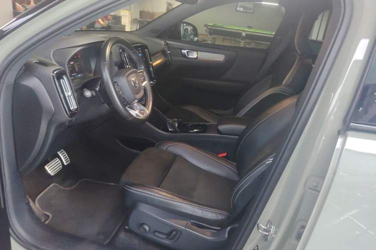 Used Volvo XC40 New Energy 2021 P8 Pure Electric All-Wheel Drive Smart Luxury Sport Edition Left Front Seat