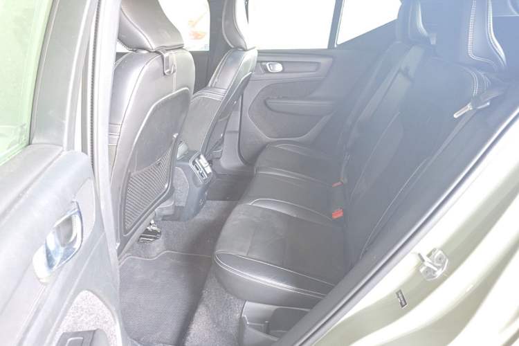 Used Volvo XC40 New Energy 2021 P8 Pure Electric All-Wheel Drive Smart Luxury Sport Edition Left Rear Seat