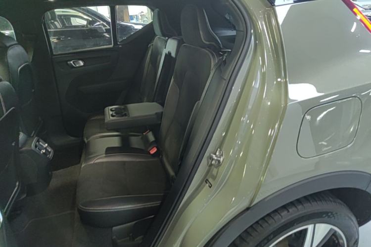 Used Volvo XC40 New Energy 2021 P8 Pure Electric All-Wheel Drive Smart Luxury Sport Edition Left Rear Seat