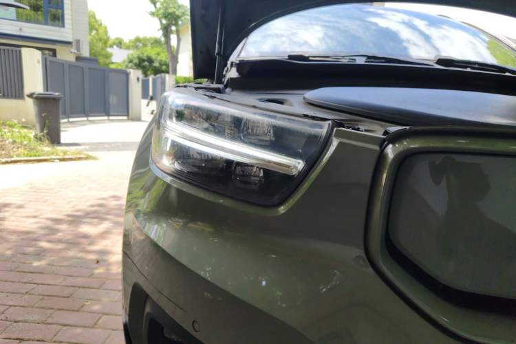 Used Volvo XC40 New Energy 2021 P8 Pure Electric All-Wheel Drive Smart Luxury Sport Edition Right Front Headlight