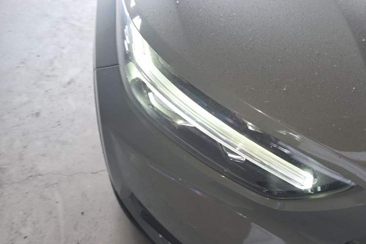 Used Volvo XC40 New Energy 2021 P8 Pure Electric All-Wheel Drive Smart Luxury Sport Edition Right Front Headlight