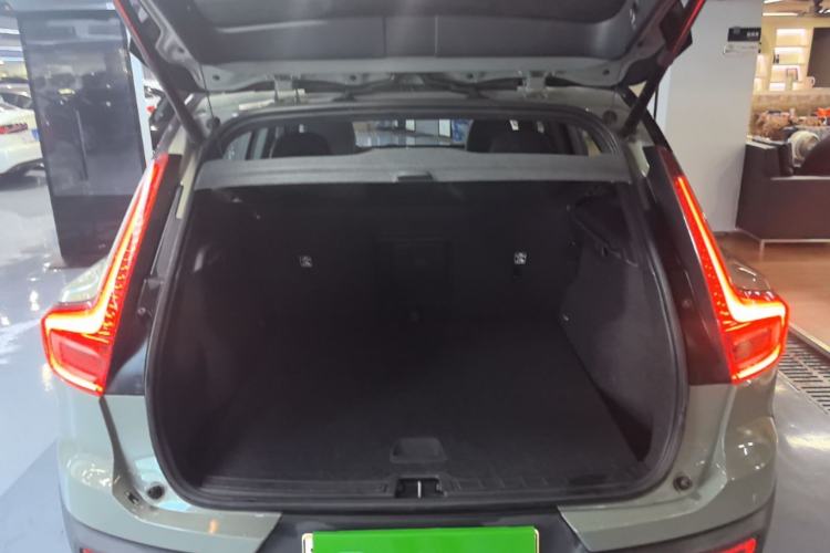 Used Volvo XC40 New Energy 2021 P8 Pure Electric All-Wheel Drive Smart Luxury Sport Edition Trunk