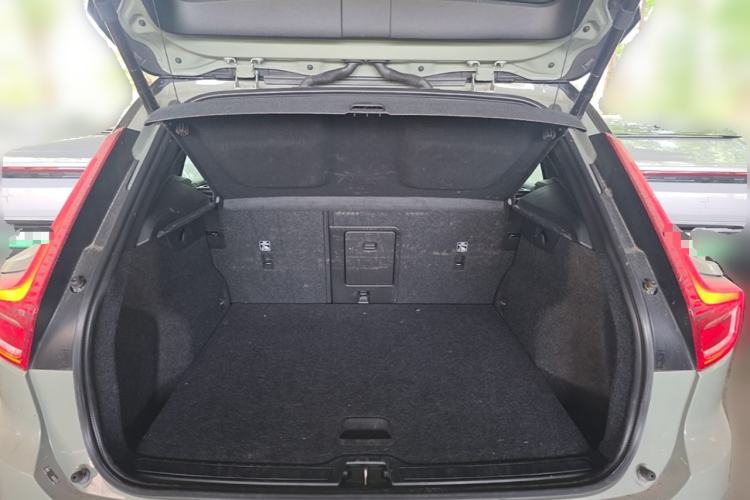 Used Volvo XC40 New Energy 2021 P8 Pure Electric All-Wheel Drive Smart Luxury Sport Edition Trunk