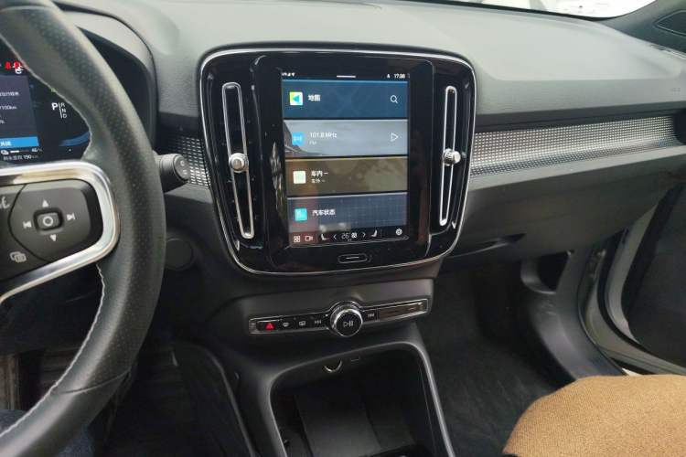 Used Volvo XC40 New Energy 2021 P8 Pure Electric All-Wheel Drive Smart Luxury Sport Edition Audio And AC Panel