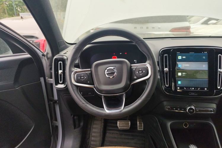 Used Volvo XC40 New Energy 2021 P8 Pure Electric All-Wheel Drive Smart Luxury Sport Edition Steering Wheel
