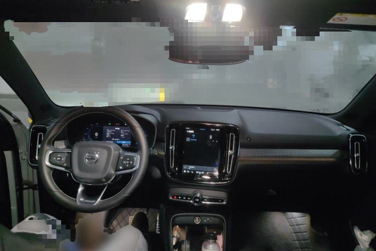 Used Volvo XC40 New Energy 2021 P8 Pure Electric All-Wheel Drive Smart Luxury Sport Edition Center Console