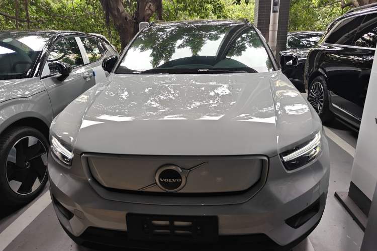 Used Volvo XC40 New Energy 2021 P8 Pure Electric All-Wheel Drive Smart Luxury Sport Edition Front