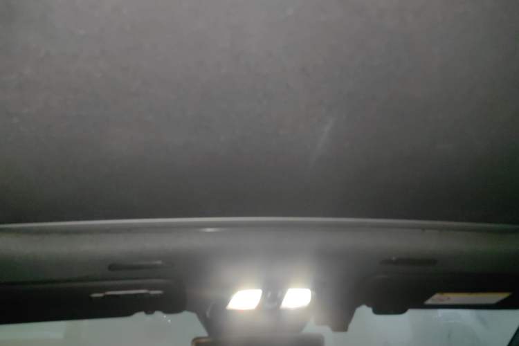 Used Volvo XC40 New Energy 2021 P8 Pure Electric All-Wheel Drive Smart Luxury Sport Edition Headliner