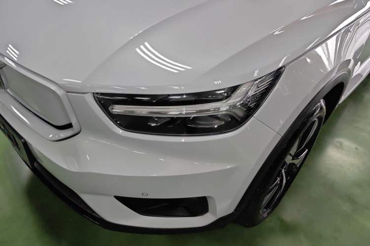 Used Volvo XC40 New Energy 2021 P8 Pure Electric All-Wheel Drive Smart Luxury Sport Edition Left Front Headlight