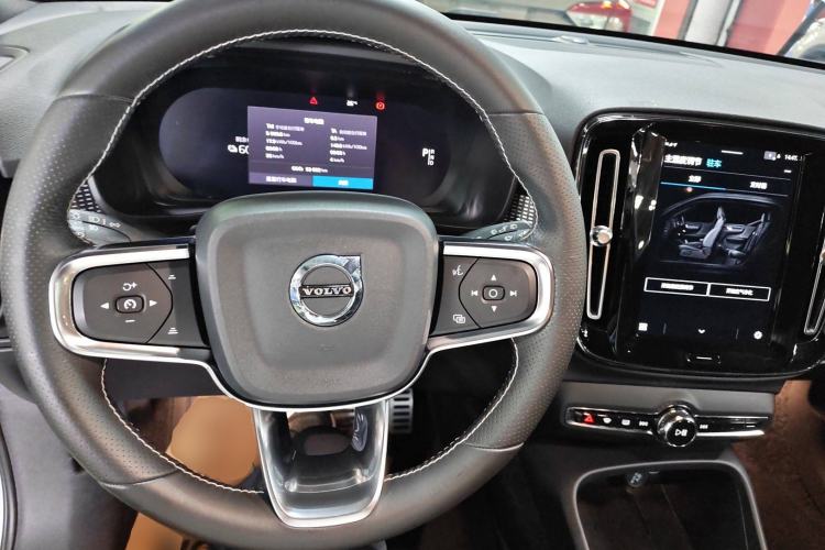 Used Volvo XC40 New Energy 2021 P8 Pure Electric All-Wheel Drive Smart Luxury Sport Edition Steering Wheel
