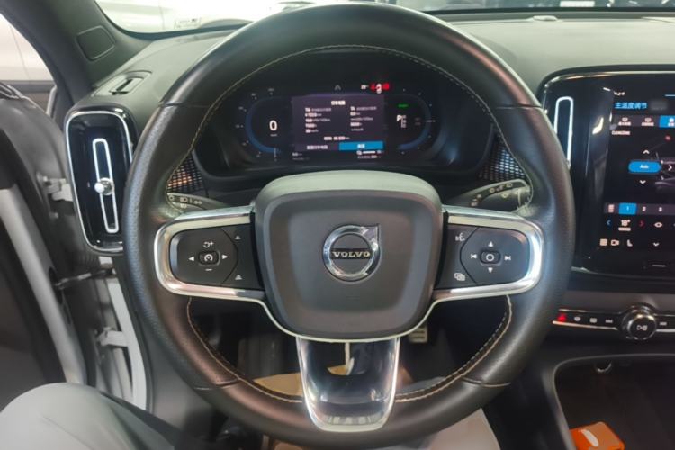 Used Volvo XC40 New Energy 2021 P8 Pure Electric All-Wheel Drive Smart Luxury Sport Edition Steering Wheel