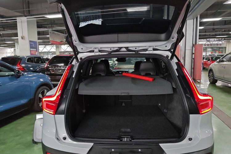 Used Volvo XC40 New Energy 2021 P8 Pure Electric All-Wheel Drive Smart Luxury Sport Edition Trunk