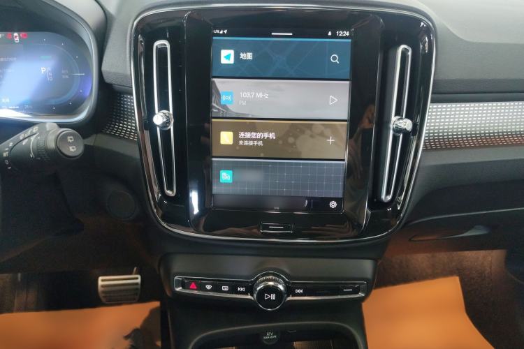 Used Volvo XC40 New Energy 2021 P8 Pure Electric All-Wheel Drive Smart Luxury Sport Edition Audio And AC Panel
