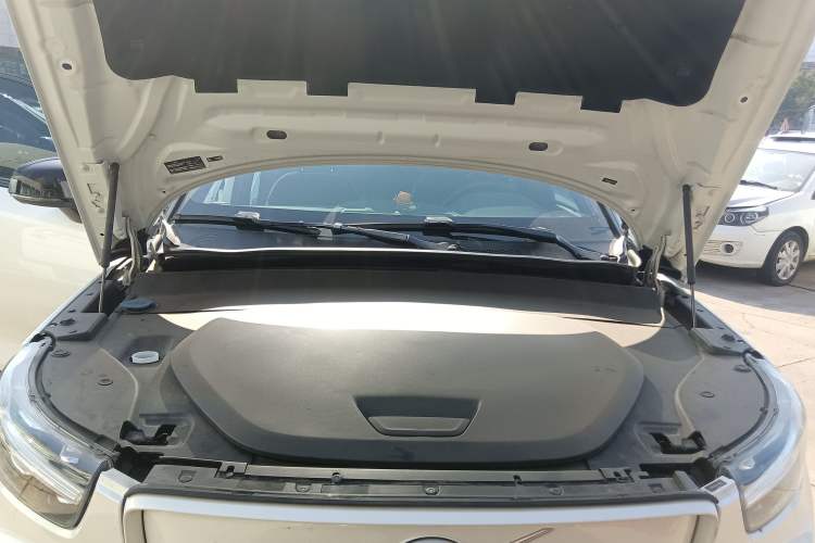 Used Volvo XC40 New Energy 2021 P8 Pure Electric All-Wheel Drive Smart Luxury Sport Edition Engine Bay