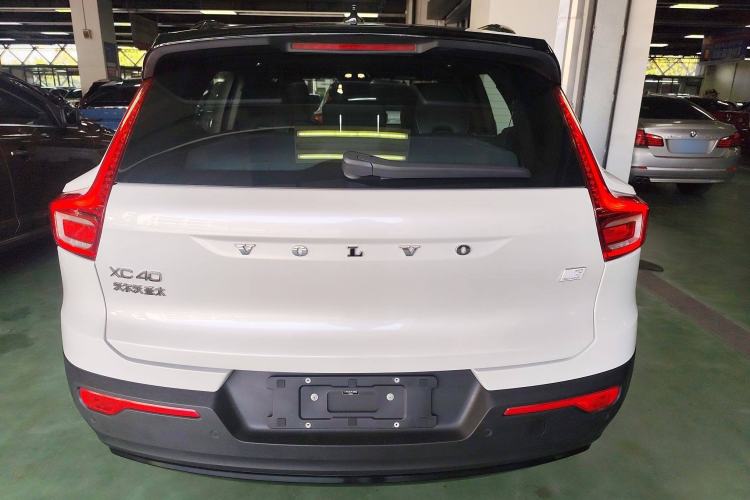 Used Volvo XC40 New Energy 2021 P8 Pure Electric All-Wheel Drive Smart Luxury Sport Edition Exterior 4