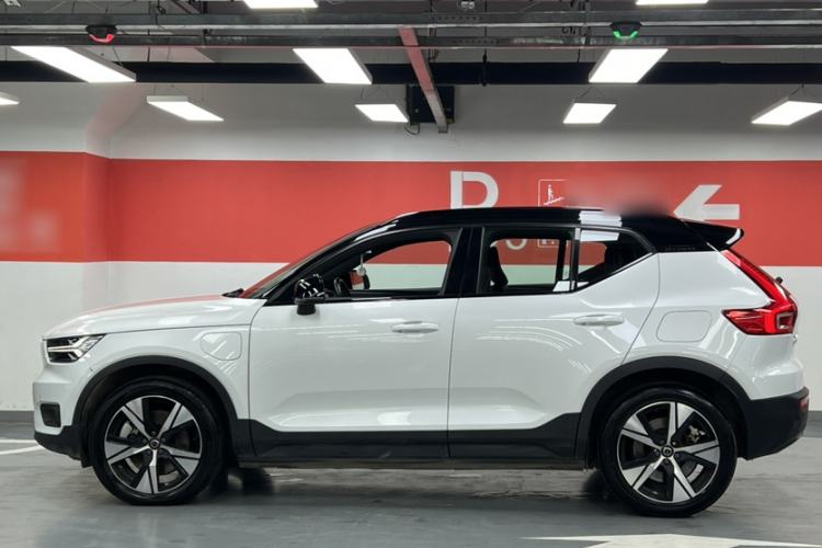 Used Volvo XC40 New Energy 2021 P8 Pure Electric All-Wheel Drive Smart Luxury Sport Edition Exterior 5