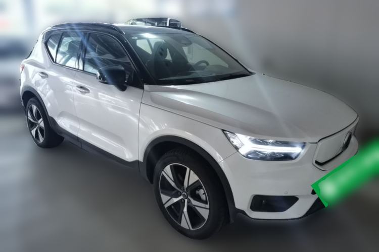 Used Volvo XC40 New Energy 2021 P8 Pure Electric All-Wheel Drive Smart Luxury Sport Edition Front Right 45 Deg