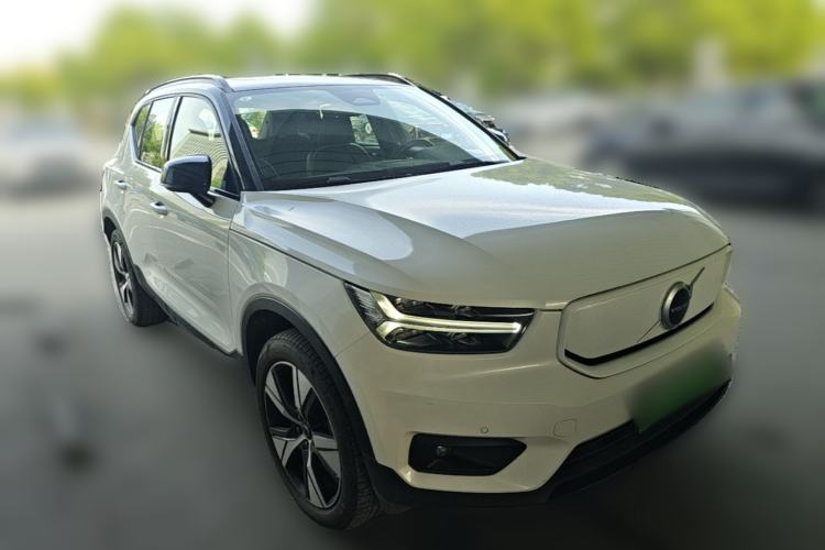 Used Volvo XC40 New Energy 2021 P8 Pure Electric All-Wheel Drive Smart Luxury Sport Edition Front Right 45 Deg