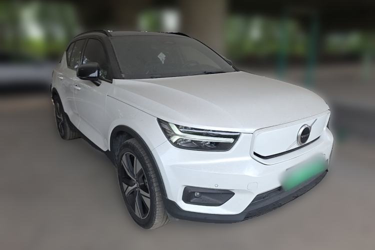Used Volvo XC40 New Energy 2021 P8 Pure Electric All-Wheel Drive Smart Luxury Sport Edition Front Right 45 Deg