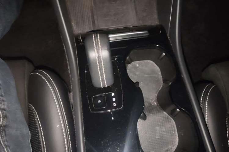 Used Volvo XC40 New Energy 2021 P8 Pure Electric All-Wheel Drive Smart Luxury Sport Edition Gear Lever