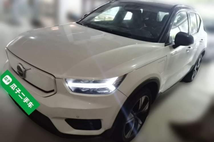 Used Volvo XC40 New Energy 2021 P8 Pure Electric All-Wheel Drive Smart Luxury Sport Edition Interior 3