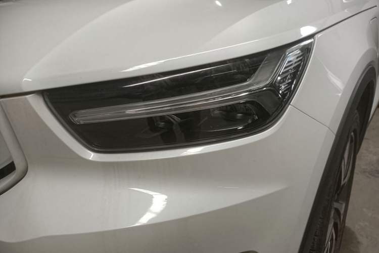 Used Volvo XC40 New Energy 2021 P8 Pure Electric All-Wheel Drive Smart Luxury Sport Edition Left Front Headlight